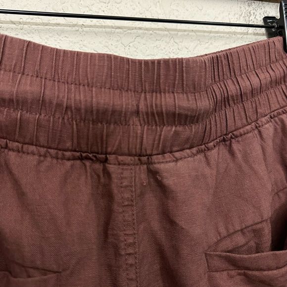 ATHLETA Cabo Linen 4" Shorts in Hearth Rose - Picture 5 of 7